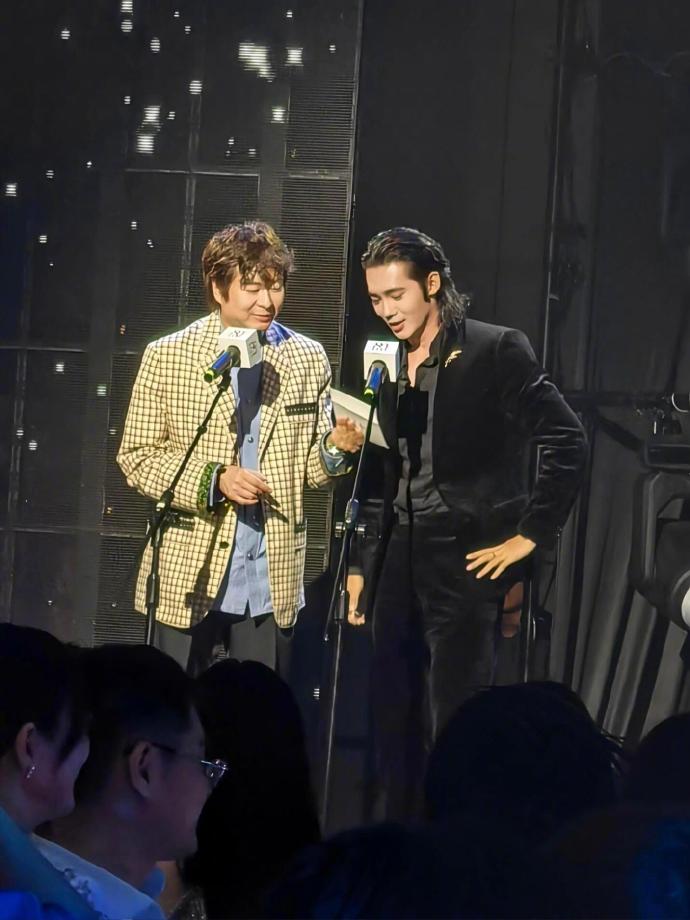 于適ELLE晚宴/壹號(hào)娛樂